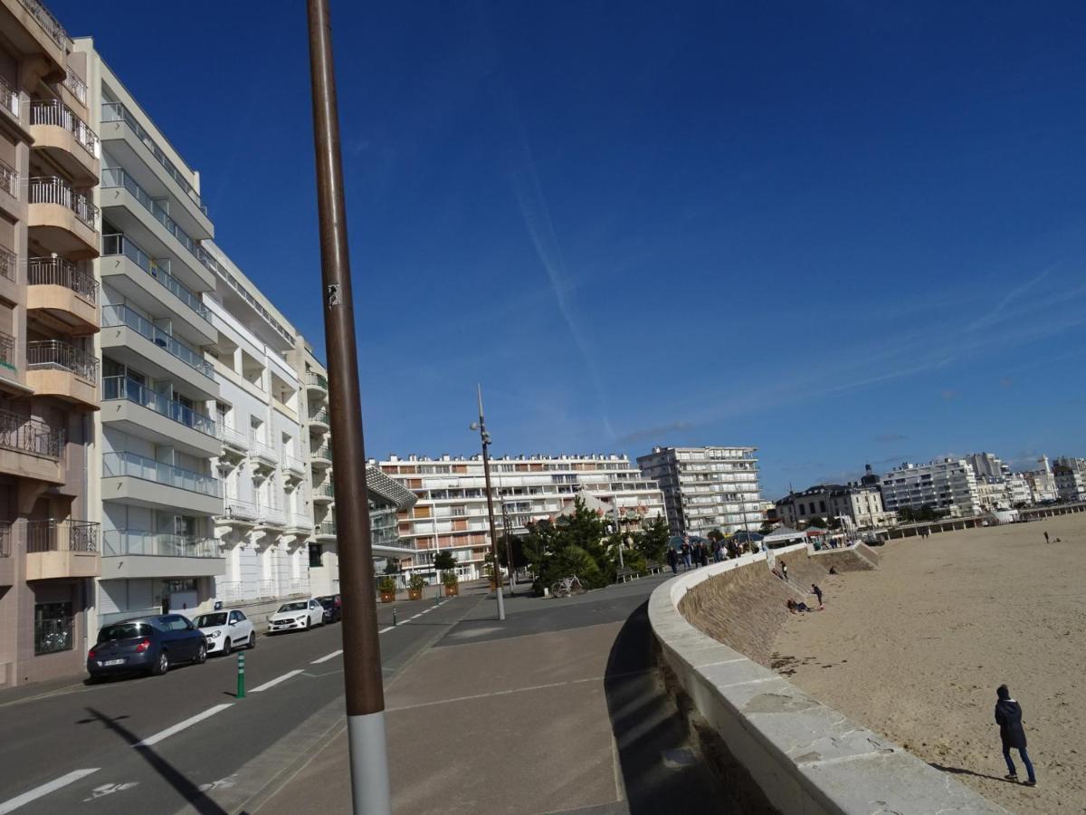 Appartement T2 Face Plage Avec Balcon, Cuisine Equipee Et Tv - Fr-1-92-908 Les Sables-dʼOlonne Exterior foto