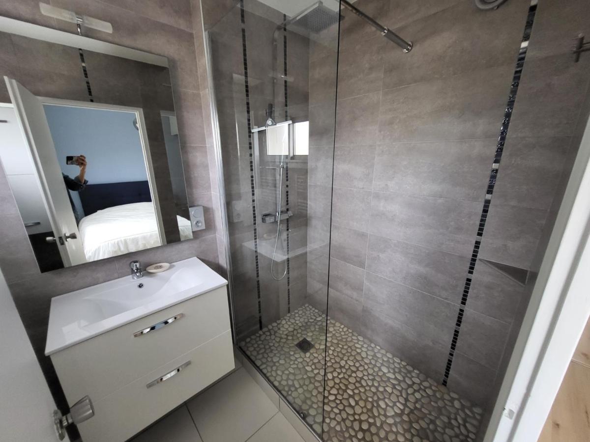 Appartement T2 Face Plage Avec Balcon, Cuisine Equipee Et Tv - Fr-1-92-908 Les Sables-dʼOlonne Exterior foto